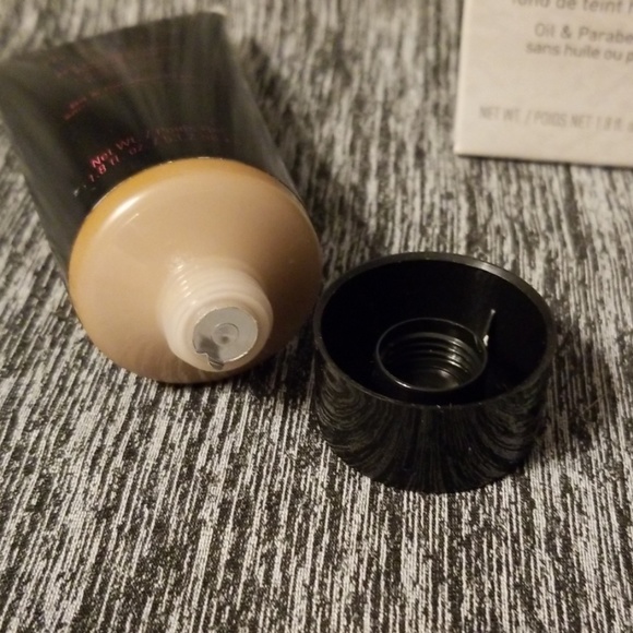 Mally H3 Moisturizing Foundation Deep - Picture 2 of 3